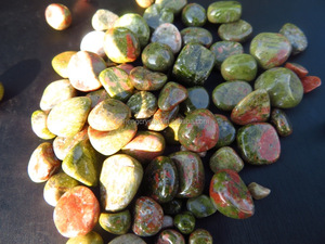 Prezzo all'ingrosso naturale del drago bloodstones della pietra preziosa di Cristallo Di Quarzo pietra di Ghiaia per decorativo - Product Image 4