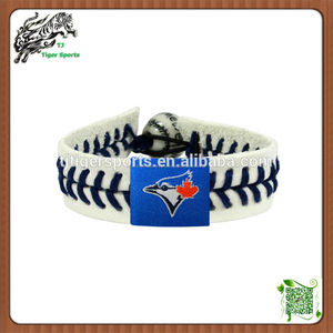 Blue JAYS de TORONTO sport en cuir Bracelet travail manuel Bracelet - Product Image 1