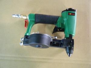 APLUS Cloueuse décorative pneumatique pour canapé ZN-12G avec alimentation automatique en alliage d'aluminium Capacité de charge 100 pièces - Product Image 3