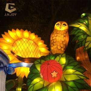 Fabricant professionnel d'extérieur Fournitures <span class=keywords><strong>de</strong></span> fête et <span class=keywords><strong>de</strong></span> fête Lanterne <span class=keywords><strong>de</strong></span> pêche en soie pour la décoration <span class=keywords><strong>de</strong></span> parc - Product Image 3