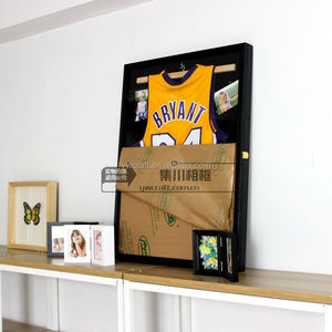 Kích Thước Lớn MDF Gỗ Bóng Đá Bóng Rổ Hockey Đồng Phục Jersey Khung Hiển Thị Trường Hợp Tủ Cho Trang Trí Nội Thất - Product Image 6