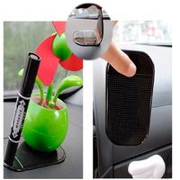 Neu Eingetroffene Silikon-Gel Magische Klebematte Handyhalterung für Armaturenbrett Rutschfeste Matte für Auto-Mobiltelefone