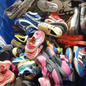 Scarpe sportive usate miste - Product Image 2