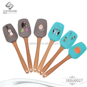 น่ารักน่ารักที่ไม่ซ้ำกันการ์ตูน100% Spatulas ซิลิโคนที่มีมือจับไม้บีชที่มีคุณภาพสูงนวัตกรรมซิลิโคนมีดโกนเครื่องมือขนม