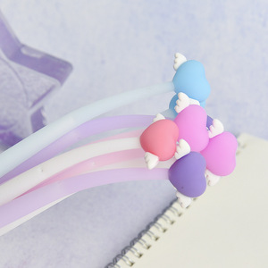 Penne Gel Kawaii a Forma di Cuore in Silicone per Studentesse Coreane, Inchiostro Nero e Blu da 0,5mm, Cancelleria in <span class=keywords><strong>4</strong></span> <span class=keywords><strong>Colori</strong></span> - Product Image 4
