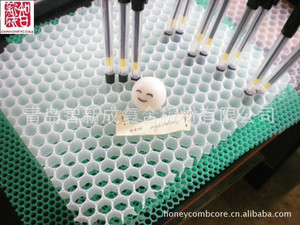Nhựa Honeycomb <span class=keywords><strong>Mesh</strong></span> Acoustic Underlay Cho Sàn Trong Nhà - Product Image 3