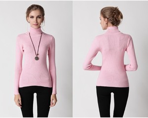 Maglione a Collo Alto Aderente in Lana per Donna dal Design Classico - Product Image 6