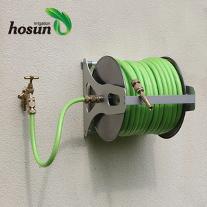 Enrouleur de <span class=keywords><strong>tuyau</strong></span> d'<span class=keywords><strong>arrosage</strong></span> à manivelle en acier inoxydable pour jardin, <span class=keywords><strong>chariot</strong></span> suspendu pour quincaillerie domestique - Product Image 2
