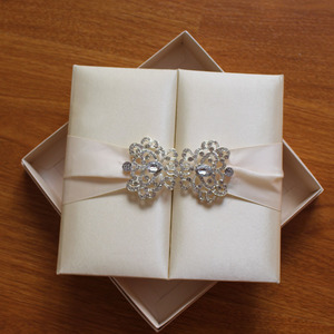 卸売シルク招待状フォリオボックス結婚式招待状/フォリオボックス