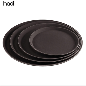 Wholesale china factory food service supplies round plastic anti non-slip serving tray for sale