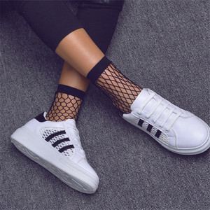 Calzini <span class=keywords><strong>a</strong></span> <span class=keywords><strong>Rete</strong></span> Sexy Punk per Donne e Ragazze, Neri, Traforati, Traspiranti, Gotici, Elasticizzati, Corti alla Caviglia - Product Image 3