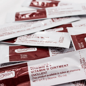 100 PCS Tattoo Aftercare Crema Vitamina <span class=keywords><strong>A</strong></span> + <span class=keywords><strong>D</strong></span> Anti-Cicatrice Vitamina <span class=keywords><strong>A</strong></span> <span class=keywords><strong>D</strong></span> Unguento Per Permanente di Trucco Del Tatuaggio Forniture - Product Image 5