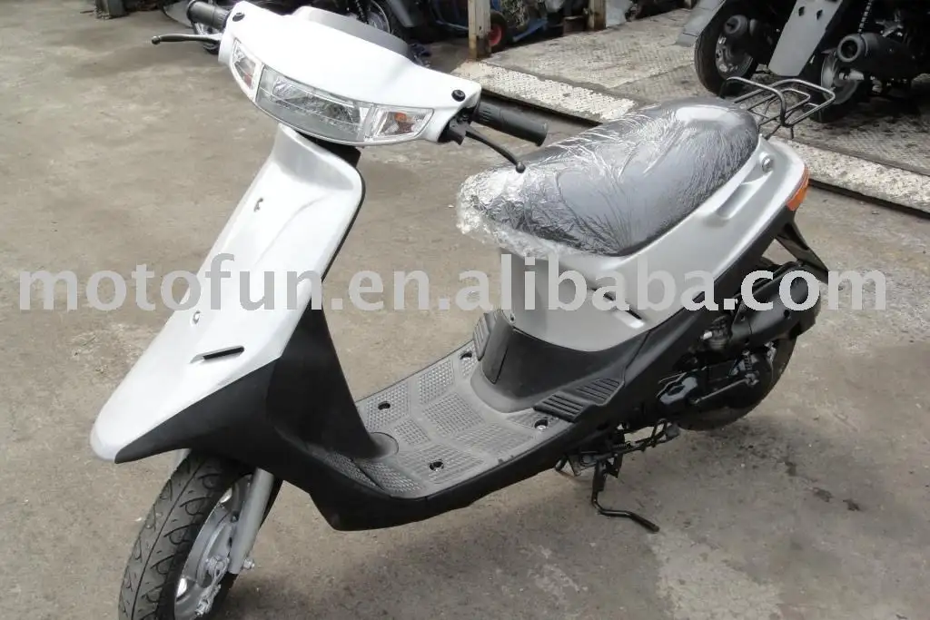 SYM DIO Sepeda Motor Skuter 50cc Buatan TAIWAN 2 Tak