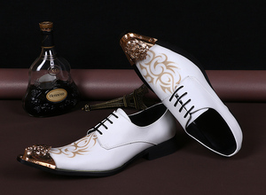 NA045 <span class=keywords><strong>scarpe</strong></span> da uomo con stampa di moda <span class=keywords><strong>scarpe</strong></span> <span class=keywords><strong>eleganti</strong></span> in vera pelle bianca con punta a punta in metallo <span class=keywords><strong>scarpe</strong></span> da festa d'affari taglie forti - Product Image 3