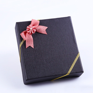 Moño de Cinta de Poliéster de Lujo Personalizado al por Mayor con Banda Elástica Dorada para Envolver Regalos de Fiesta de Negocios - Product Image 3
