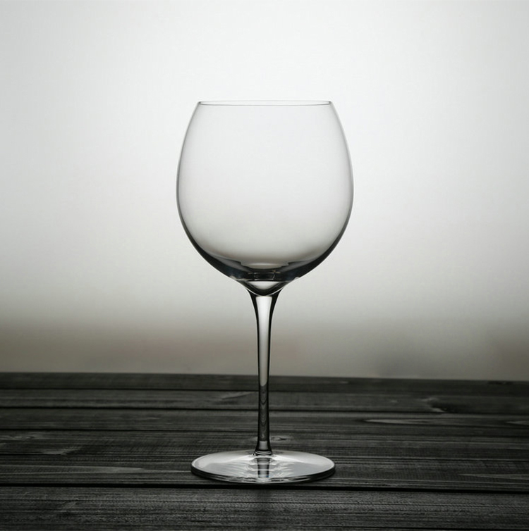balloon gin tonic wine glass