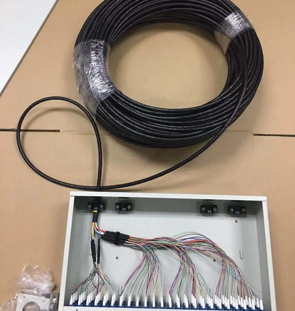 6 8 12 24 48 Câble à fibre optique pré-terminé avec connecteur LC