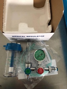 Regolatore di Ossigeno a Naso Tondo/Inalatore con Bottiglia di Umidificazione Prezzo 70L/min - Product Image 4