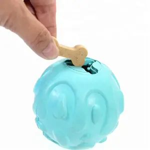 Rubber Treat & Play mainan anjing Bal 499 MOQ CustomizablePet mainan kunyah bola suguhan grosir produsen dispenser makanan anjing karet