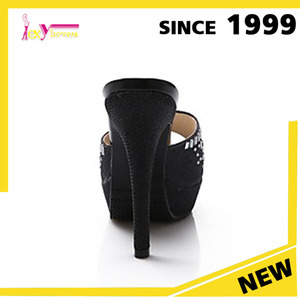 El último diseño <span class=keywords><strong>de</strong></span> <span class=keywords><strong>aguja</strong></span> negro women shoes tacones altos <span class=keywords><strong>zapatos</strong></span> <span class=keywords><strong>de</strong></span> las señoras del verano zapatillas sandalias - Product Image 4