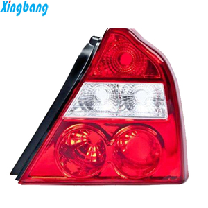 Molde de lámpara automática para luces traseras de coche-Molde de inyección de plástico con diseño CAD Tamaño personalizable - Product Image 1