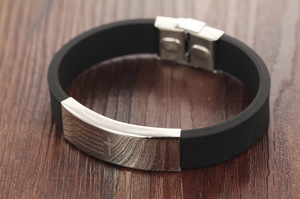 <span class=keywords><strong>Bracelet</strong></span> croix pour hommes et femmes, en Silicone gravé, en acier inoxydable, fin et personnalisé, fournitures chinoises, - Product Image 5