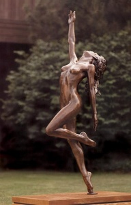 Scultura da Giardino in Bronzo di Donna Danzante, <span class=keywords><strong>Arte</strong></span> in Metallo Fuso con Corpo Sottile, Altezza 1,8m - Product Image 2