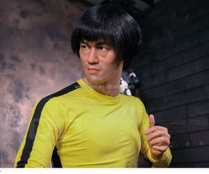 La figura de cera de estrella de cine Kung Fu más famosa del mundo a la venta - Product Image 2