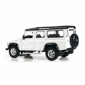 Modèle de voiture Land Rover Defender en métal moulé sous pression modèle 1:36