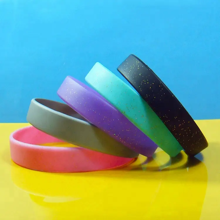 Multiple Solid Color Promotional Gifts Plain Silicone Wristbands Free Samples Blank Glitter Silicone Bracelets