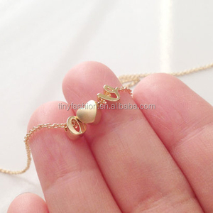 Rosa de Oro/Oro/Plata Opción de Presentación Pequeña Carta Colgante Par de <span class=keywords><strong>Regalos</strong></span>, hermana <span class=keywords><strong>regalos</strong></span>, Collar inicial - Product Image 4