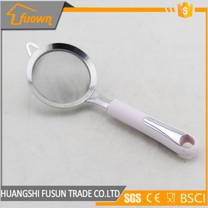Ustensiles de <span class=keywords><strong>cuisine</strong></span> <span class=keywords><strong>9</strong></span> cm <span class=keywords><strong>En</strong></span> Acier Inoxydable Petite Amende Fil Passoire Pour <span class=keywords><strong>Le</strong></span> Thé/Café Avec Poignée <span class=keywords><strong>En</strong></span> Plastique - Product Image 1