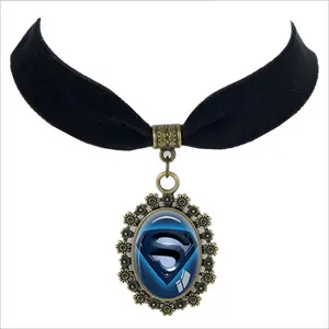 Perhiasan Gothic hitam beludru kalung superman pendant aksesoris kerah choker kalung untuk wanita