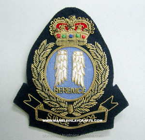 Badges brodés de luxe en fil d'or - Product Image 1