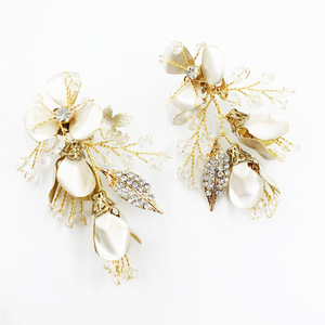 Ameliebridal or Champagne peint bourgeon cristal fleur fille épingles à cheveux pince à cheveux boucle d'oreille mariage accessoires de cheveux vente en gros chine - Product Image 6