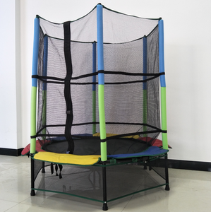 Chine Fourstar 4.5ft Enfants <span class=keywords><strong>Mini</strong></span> <span class=keywords><strong>Trampoline</strong></span> intérieur avec Filet De Sécurité - Product Image 3