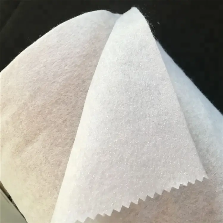 Polyester eriyen batting yorgan iğne yumruk nonwoven kumaş wadding çanta astar kumaş için tela çin üretici