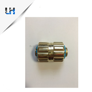 Nouveau <span class=keywords><strong>tuyau</strong></span> <span class=keywords><strong>d</strong></span>'<span class=keywords><strong>arrosage</strong></span> connecteur <span class=keywords><strong>pour</strong></span> <span class=keywords><strong>automatique</strong></span> en laiton jardin robinet - Product Image 4