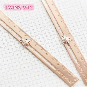 Nuovo Arrivo 2018: Righello Creativo a Forma di Insetto, Righello in Metallo da 15cm per Disegno e Misurazione Scolastica - Product Image 1