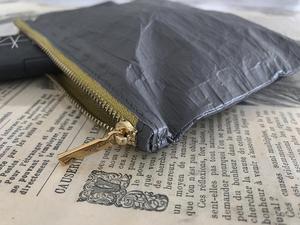 Yeni stil yüksek kalite siyah renk <span class=keywords><strong>tyvek</strong></span> fermuar kese paketleme çantası - Product Image 4