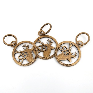 Llaveros de Metal tallados con Logo de Animal de ciervo, diseño elegante hecho a medida, para regalos promocionales - Product Image 4