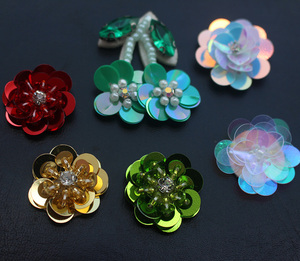 Flor de Lentejuelas Colorida Hecha a Mano en 3D con Perla y Diamantes de Imitación, Estilo Nuevo 2017 - Product Image 4