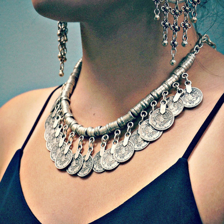 Collier Babero Ethnique Boho En Alliage Argenté (Zamak) - 52 Cm - Style Turc à Monnaies - Neuf Sans Emballage
