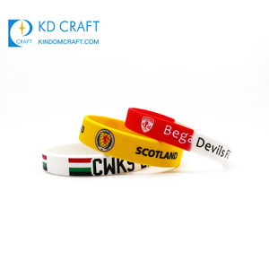 Liefern Sie umwelt freundliches, individuell mit Logo bedrucktes Silikon armband für Werbezwecke - Product Image 5