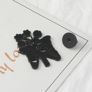 Poiqihe — épingles en émail unisexe, squelette, fleur, Romance, amour, Couple, Punk, foncé, Badges, broches - Product Image 6