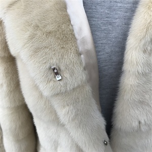Abrigos de piel de visón beige claro de fábrica de diseñador de moda para mujer - Product Image 6