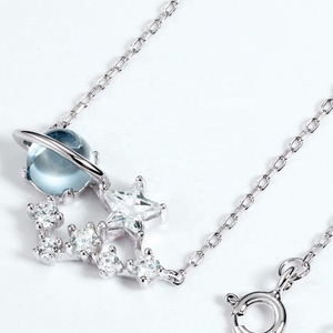 Collana da Donna Delicata in Argento Sterling 925 con Topazio Blu, Gioiello Astrologico a Forma di Pianeta Saturno - Product Image 2
