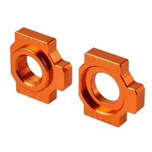 NiceCNC Blocs d'essieu, Régulateur de chaîne, Glissière de bras oscillant pour <span class=keywords><strong>KTM</strong></span> <span class=keywords><strong>790</strong></span> Duke 2018-2021 <span class=keywords><strong>2022</strong></span> <span class=keywords><strong>790</strong></span> <span class=keywords><strong>Adventure</strong></span>/R 2019-2021 <span class=keywords><strong>2022</strong></span> - Product Image 4