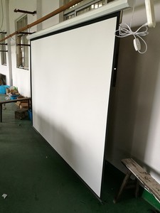 <span class=keywords><strong>Écran</strong></span> de projection <span class=keywords><strong>motorisé</strong></span> tubulaire en tissu blanc mat 4K de 100, 120 et 150 pouces pour projecteur DLP - Product Image 3