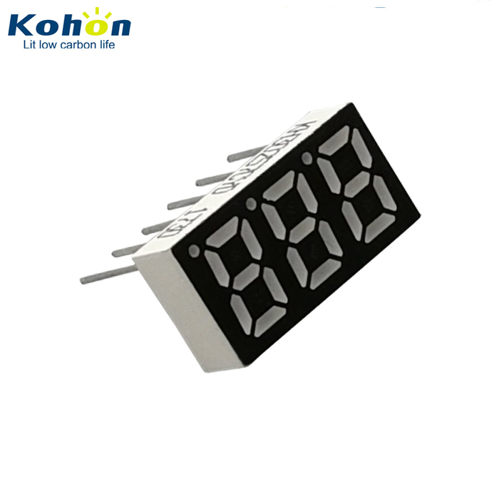SC03-11HWB DISPLAY 7 SEGMENTI A LED ROSSO CATODO COMUNE dim. 19.06x10.16x6.1mm SC03-11HWB DISPLAY 7 SEGMENTI A LED ROSSO CATODO COMUNE dim. 19.06x10.16x6.1mm